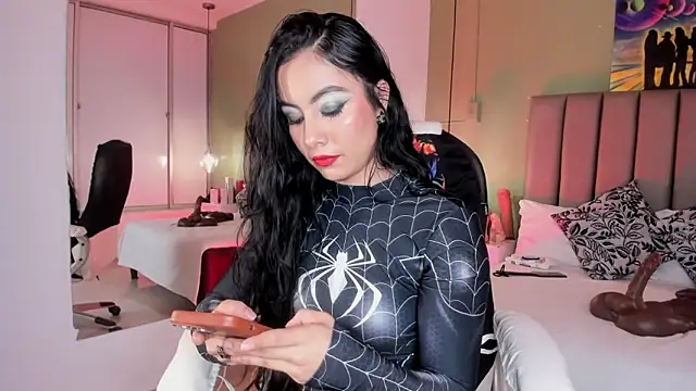 Snapshot of Samaanthaa_ chatting on October 3, 2025, 11:13 pm Samaanthaa online show from October 3, 2025, 11:13 pm