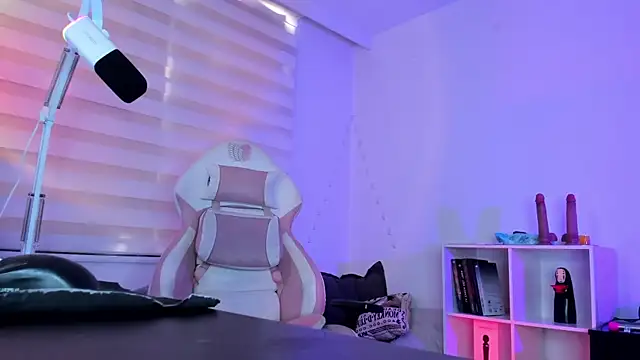 Snapshot of Gaby_Miller22 chatting on October 31, 2025, 4:08 pm Gaby Miller22 online show from October 31, 2025, 4:08 pm