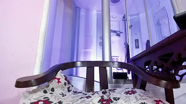 sexy-luna-star-ts online show from November 30, 2025, 8:29 am