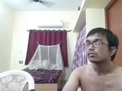 THE NAKED BOY online show from November 13, 2025, 4:06 pm