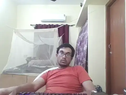 Snapshot of THE_NAKED_BOY chatting on February 7, 2026, 9:40 pm THE NAKED BOY online show from February 7, 2026, 9:40 pm