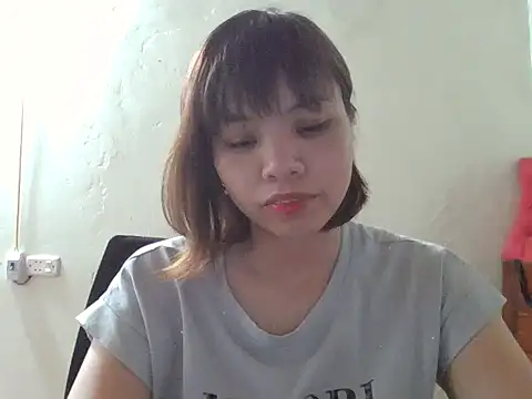 Angela-Eira online show from October 6, 2025, 8:56 am