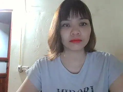 Angela-Eira online show from October 10, 2025, 8:52 pm