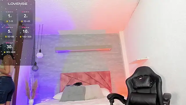 thararouse online show from November 7, 2025, 1:33 pm