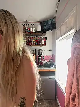 Snapshot of delicioussdixie chatting on February 14, 2026, 11:12 pm delicioussdixie online show from February 14, 2026, 11:12 pm