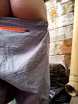 Snapshot of weedmanhot28 chatting on November 3, 2025, 1:23 pm weedmanhot28 online show from November 3, 2025, 1:23 pm