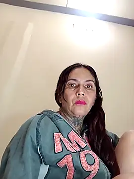 Snapshot of Dakary_hot chatting on October 2, 2025, 11:01 pm Dakary hot online show from October 2, 2025, 11:01 pm