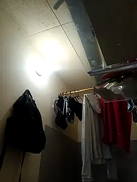 Snapshot of Dakary_hot chatting on October 29, 2025, 7:37 pm Dakary hot online show from October 29, 2025, 7:37 pm