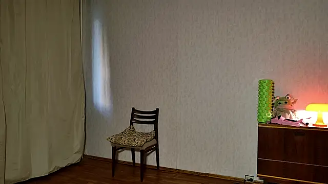 MazzyDoll online show from March 7, 2026, 5:26 am