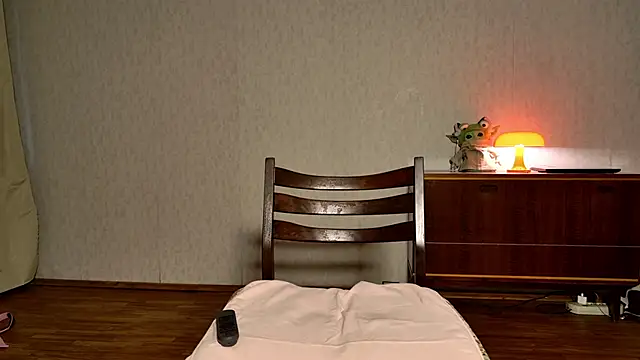 MazzyDoll online show from March 19, 2026, 7:12 am