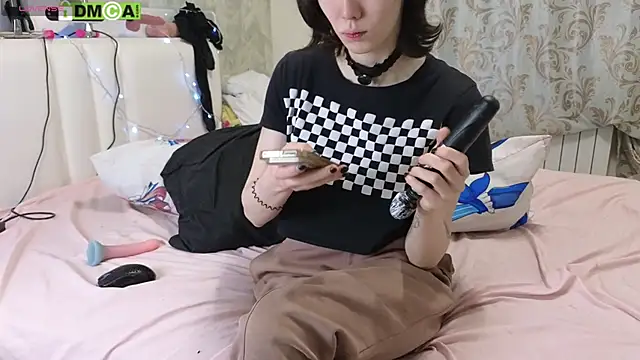 Snapshot of KawaiiNullify chatting on January 18, 2026, 6:06 am KawaiiNullify online show from January 18, 2026, 6:06 am