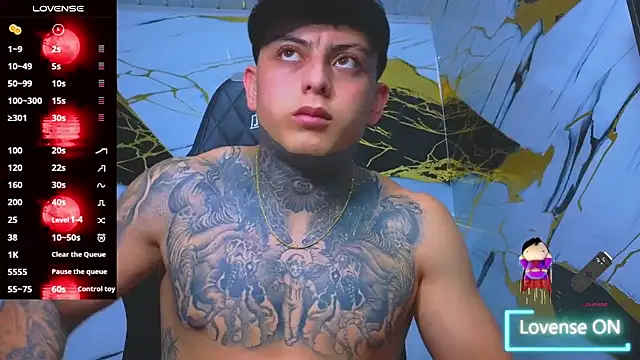 Snapshot of Kevin22_222 chatting on October 24, 2025, 3:36 am Kevin22 222 online show from October 24, 2025, 3:36 am