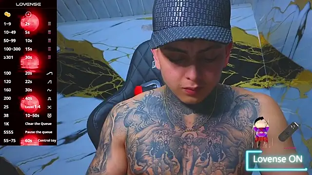 Snapshot of Kevin22_222 chatting on October 27, 2025, 3:10 am Kevin22 222 online show from October 27, 2025, 3:10 am