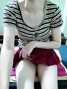 Luxcute286 online show from June 20, 2026, 1:03 pm