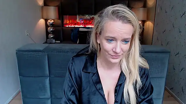 Snapshot of Wendysexyx chatting on October 5, 2025, 9:40 am Wendysexyx online show from October 5, 2025, 9:40 am