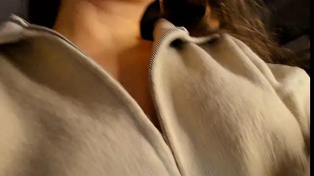 Lilith lutherlow online show from January 13, 2025, 8:26 pm