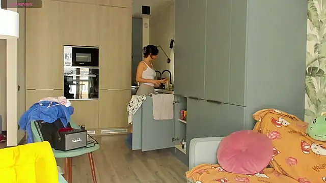 Lilith lutherlow online show from October 4, 2025, 11:19 am