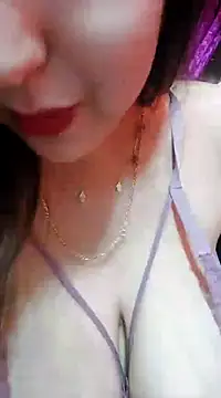 Snapshot of LoNa-daloua chatting on February 4, 2025, 11:06 pm LoNa-daloua online show from February 4, 2025, 11:06 pm