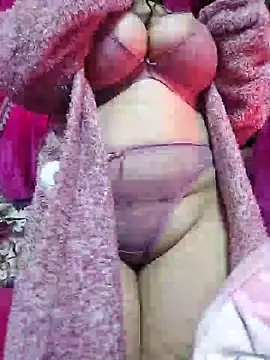 Snapshot of LoNa-daloua chatting on February 9, 2025, 5:11 pm LoNa-daloua online show from February 9, 2025, 5:11 pm