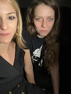 missdaisydiamond777 online show from February 11, 2026, 9:09 pm