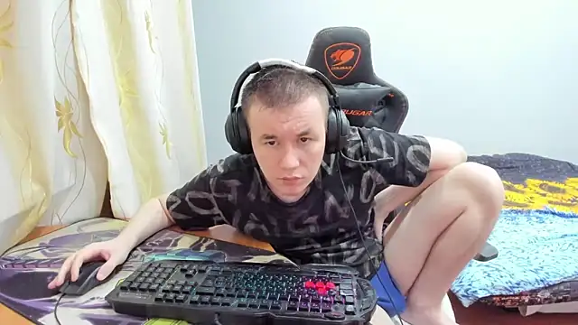 iliaskrislove online show from October 14, 2025, 1:50 am