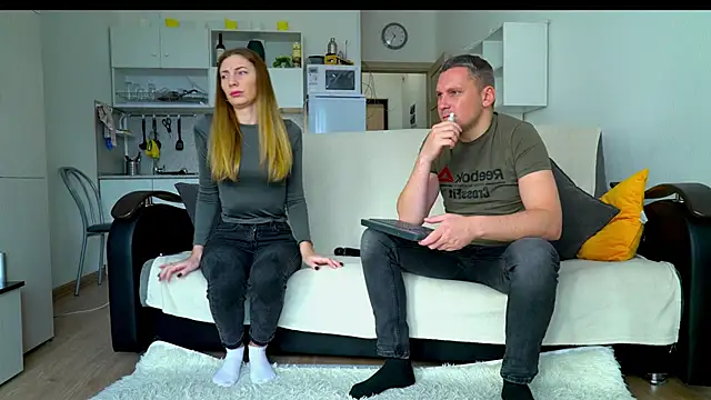 Snapshot of littlesweettifany chatting on October 27, 2025, 10:30 am littlesweettifany online show from October 27, 2025, 10:30 am