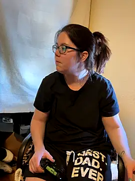 FreakNastyLacie online show from November 6, 2025, 3:57 pm