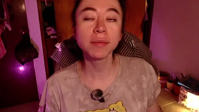 emily pearl  online show from October 21, 2025, 10:27 am