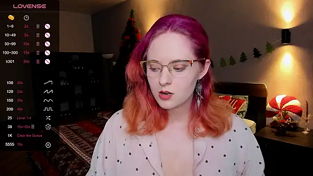 Aemilia  online show from January 8, 2025, 12:15 pm