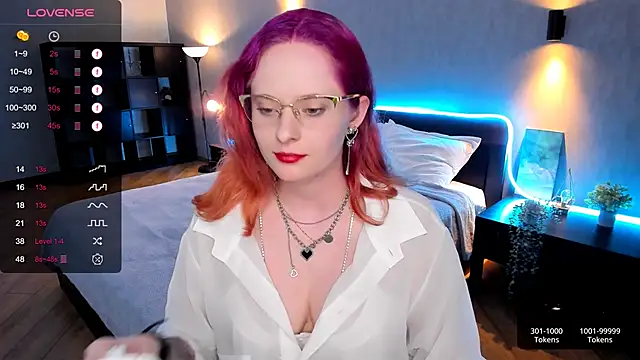 Aemilia  online show from January 14, 2025, 12:14 pm