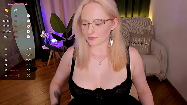 Aemilia  online show from February 16, 2025, 12:10 pm