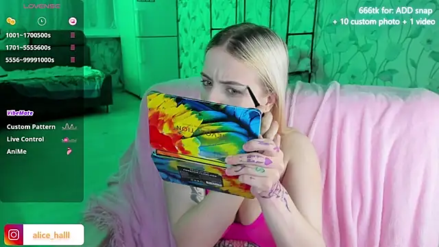 Alice Halle online show from December 11, 2024, 5:15 pm