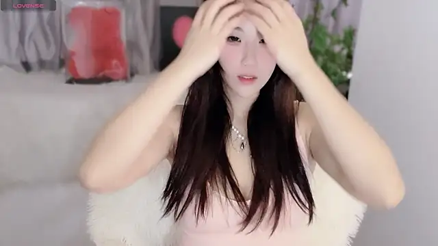 Snapshot of Chu-Chu-99 chatting on February 27, 2025, 5:45 am Chu-Chu-99 online show from February 27, 2025, 5:45 am