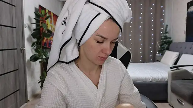 Strip-Lady online show from December 19, 2025, 6:20 am