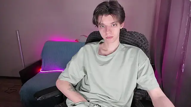 Liam sexy1 online show from March 12, 2025, 3:07 pm