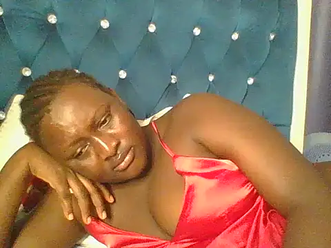 Snapshot of Heavy_ass chatting on April 7, 2026, 10:05 am Heavy ass online show from April 7, 2026, 10:05 am