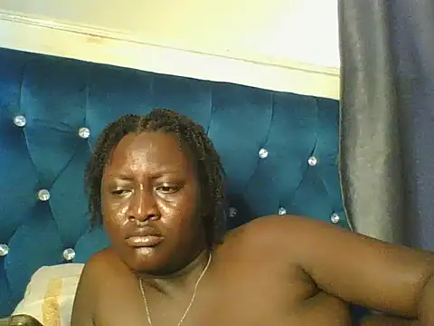Snapshot of Heavy_ass chatting on April 23, 2026, 8:46 am Heavy ass online show from April 23, 2026, 8:46 am