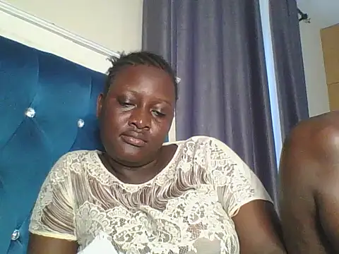 Snapshot of Heavy_ass chatting on June 19, 2026, 12:42 pm Heavy ass online show from June 19, 2026, 12:42 pm