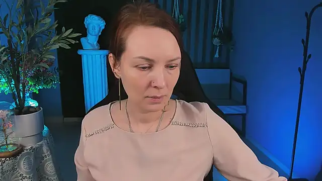 VandaRossi online show from November 13, 2025, 9:52 am