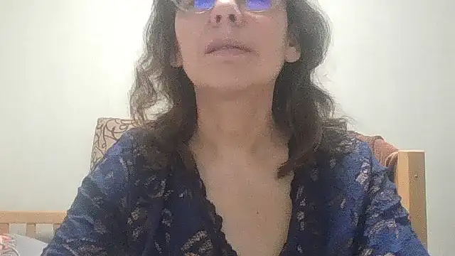 HollyJewel online show from March 8, 2026, 6:55 pm