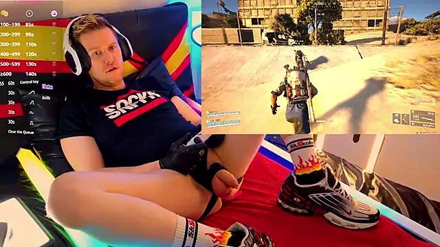 Snapshot of Fuc71 chatting on February 6, 2026, 6:33 pm Fuc71 online show from February 6, 2026, 6:33 pm