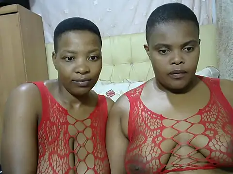 Xxxsluts online show from February 12, 2025, 7:24 pm