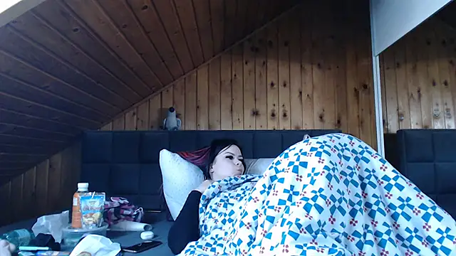 BoeseMoni1998 online show from November 6, 2025, 9:21 am