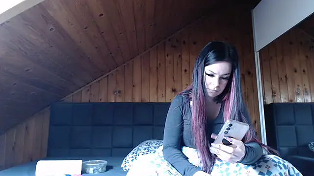 BoeseMoni1998 online show from November 18, 2025, 11:03 am