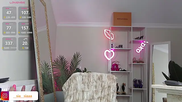 ArianaArianna online show from February 28, 2026, 9:43 am