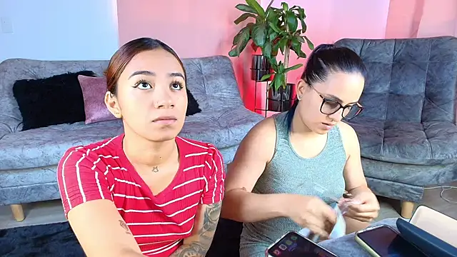 Jules n Gia online show from October 14, 2025, 2:40 pm