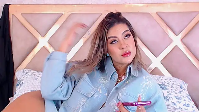 Snapshot of JoannaStanford chatting on February 15, 2026, 9:55 pm JoannaStanford online show from February 15, 2026, 9:55 pm