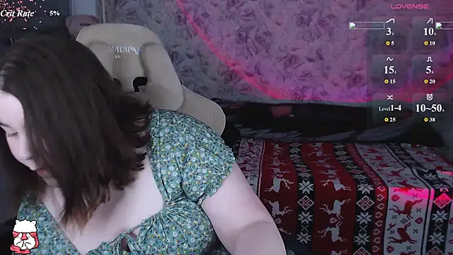 Estelle Hicks online show from March 15, 2026, 6:36 pm