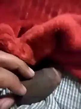 Snapshot of Leratolalebo chatting on February 19, 2025, 6:32 pm Leratolalebo online show from February 19, 2025, 6:32 pm