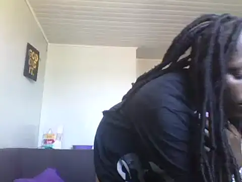 Snapshot of chilliedoug chatting on December 24, 2024, 5:05 am chilliedoug online show from December 24, 2024, 5:05 am